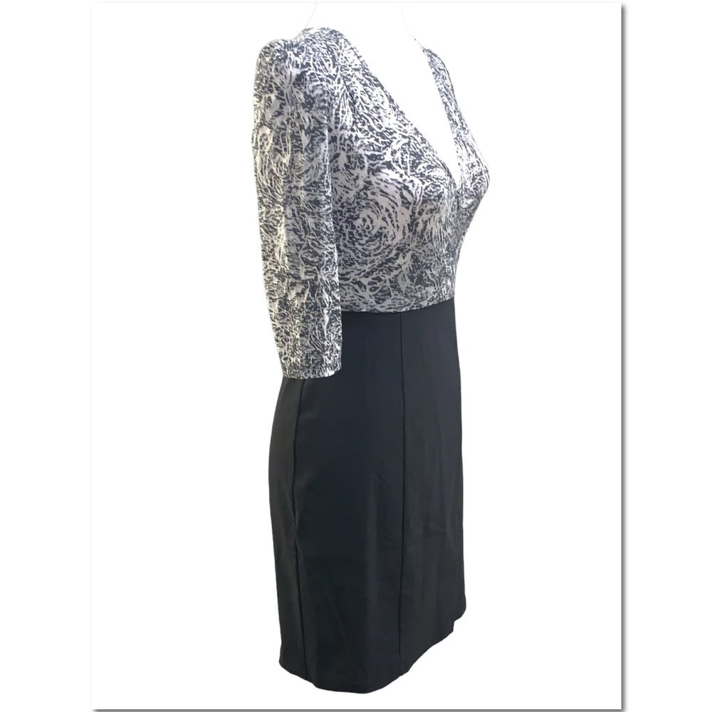 Express Black & Gray Faux Wrap Burnout Body Con Cocktail Dress Size Small EUC - Picture 4 of 8